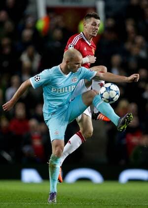 Morgan Schneiderlin of Manchester United ManU Jorrit Hendrix of PSV during the UEFA Champions League group B match between Manchester United and PSV Eindhoven on November 25, 2015 at Old Trafford in Manchester, England Manchester United v PSV Eindhoven Champions Laegue 2015 2016 xVIxVIxIMAGESx xEricxVerhoevenxIVx 4626693