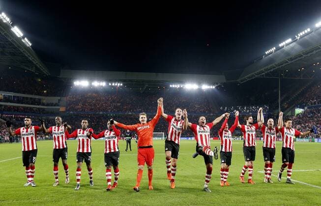 (L-R), Jurgen Locadia of PSV, Nicolas Isimat-Mirin of PSV, Joshua Brenet of PSV, Steven Bergwijn of PSV, Goalkeeper Jeroen Zoet of PSV, Luuk de Jong of PSV, Jeffrey Bruma of PSV, Andres Guardado of PSV, Davy Propper of PSV, Jorrit Hendrix of PSV, Hector Moreno of PSV during the UEFA Champions League match between PSV Eindhoven and CSKA Moscow on December 8, 2015 at the Philips stadium in Eindhoven, The Netherlands. PSV v CSKA Moscow UEFA Champions League 2015 2016 xVIxJeroenxPutmansxIVx 4676913