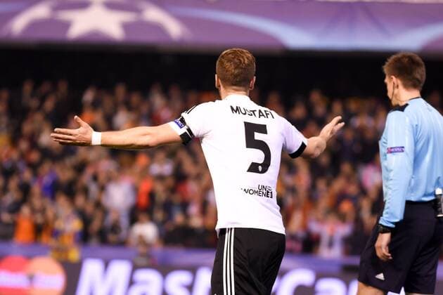 Valencia s Shkodran Mustafi during Champions league match. December 9, 2015. (2015120928)