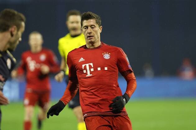 Zagreb, 09.12.2015., Stadion Maksimir, Champions League, group F, GNK Dinamo Zagreb (blue) 0-2 FC Bayern (red) Robert LEWANDOWSKI (9)