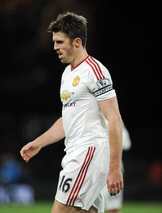 Michael Carrick of Manchester United ManU walks off the pitch after the first half - Barclays Premier League - Bournemouth vs Manchester United - Vitality Stadium - Bournemouth - England - 12th December 2015 - Pic Robin Parker Sportimage EDITORIAL USE ONLY. No use with unauthorised audio, video, data, fixture lists, club league logos or live services. Online in-match use limited to 120 images, no video emulation. No use in betting, games or single club league player publications. DSC_9109