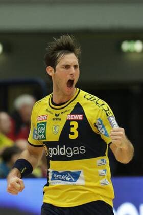 Uwe Gensheimer (LA, RNL, 3) ballt die Faust, Jubel, Torjubel, Torerfolg, celebrate the goal, goal, celebration, Jubel ueber das Tor, optimistisch, Action, Aktion, Handball, DHB Pokal, Rhein-Neckar Löwen - MT Melsungen, xozx