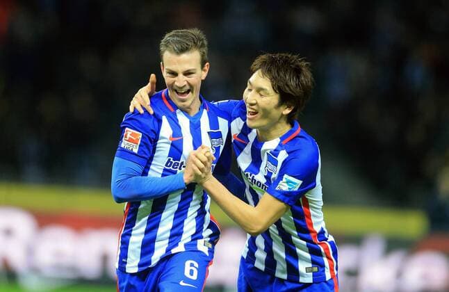 Vladimir Darida (Hertha BSC), jubelt nach seinem Tor zum 1:0 Hertha BSC Berlin - 1. FSV Mainz 05 1. Bundesliga 2015 2016, 1. BL, 1. Bundesliga, DFL, Fußball, Fussball, soccer, Herren, Männer, Männer, Deutschland, Germany, Ergebnis Berlin, 20.12.2015, Olympiastadion