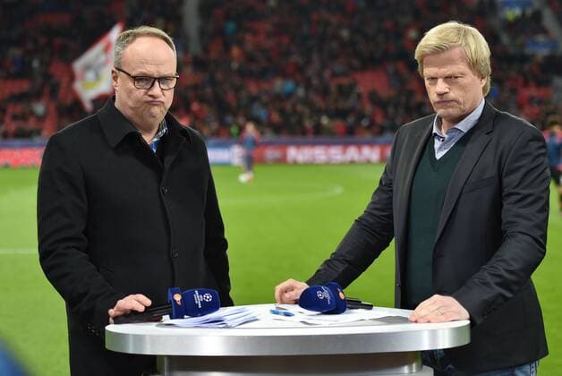 09.12.2015, Fussball, Saison 2015 2016, Champions League, 2015 16, Vorrunde, Bayer 04 Leverkusen - FC Barcelona Barca 1:1, ZDF Moderator Oliver Welke, li., und ZDF Fussball Experte Oliver Kahn