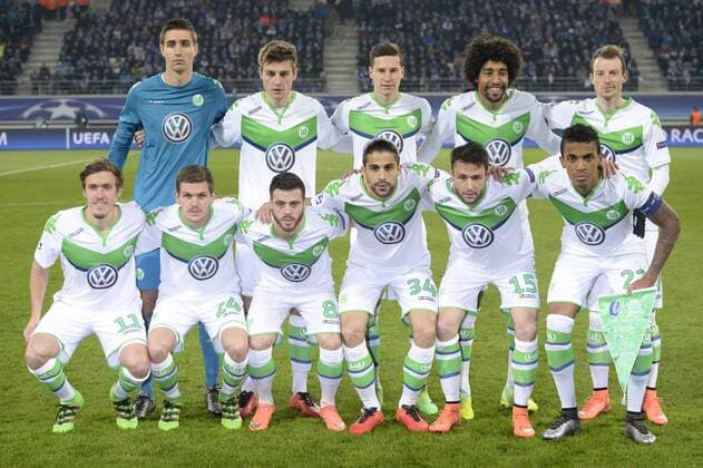 (top), Wolfsburg s goalkeeper Koen Casteels, Wolfsburg s Robin Knoche, Wolfsburg s Julian Draxler, Wolfsburg s Dante, Wolfsburg s Maximilian Arnold (down), Wolfsburg s Max Kruse, Wolfsburg s Sebastian Jung, Wolfsburg s Vieirinha, Wolfsburg s Ricardo Rodriguez, Wolfsburg s Christian Trasch and Wolfsburg s Luiz Gustavo pictured before a game between Belgian KAA Gent and German VfL Wolfsburg, a first leg of the 1 8 finals of the UEFA Champions League competition, in Gent, Wednesday 17 February 2016. YORICKxJANSENS x04794757x