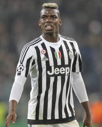 Paul POGBA, JUVE 10 Halbfigur, Freisteller , Aktion, Einzelbild, Portrait, Porträt, Haare, Frisur, Styling, Hair, Gel, Mode, Haarschnitt Tatauierung (fachsprachlich), Tätowierung, Tattoo, Tättowierung, Koerperschmuck, JUVENTUS TURIN - FC BAYERN MUENCHEN 2-2 Achtelfinale, Fussball UEFA Champions League, in Turin, Italien, 23.02.2016 CL Saison 2015 2016, FCB, Muenchen