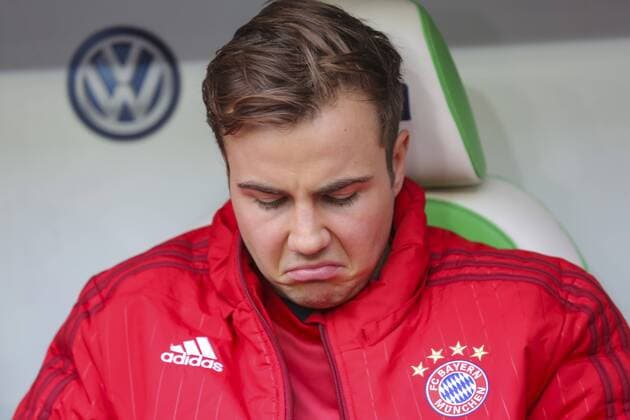 Mario GOETZE, FCB 19 Emotionen, enttaeuscht, Enttaeuschung, Frust, frustriert, Trauer ,traurig, verzweifelt, Verzweiflung VFL WOLFSBURG - FC BAYERN 0-2 MUENCHEN ( - ) Fussball 1. Bundesliga , Muenchen, am 27.02.2016, 23.Spieltag, Saison 2015 2016, 1.Liga, 1.Bundesliga, FCB