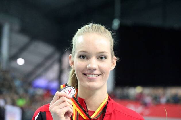 Leichtathletik, Siegerehrungen - Deutsche Hallenmeisterschaft in Leipzig Leipzig, Leichtathletik, athletics, Track and Field, Deutsche Hallenmeisterschaften Leipzig 2016, 27-28.02.2016, LeipzigArena, Leipzig, Siegerehrung , Silbermedalien, Katharina Mögenburg, TSV Bayer 04 Leverkusen Hochsprung Frauen