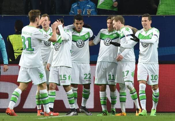 08.03.2016, Fussball, Saison 2015 2016, Champions League, Achtelfinale, VfL Wolfsburg - KAA Gent 1:0, Jubel Julian Draxler (VfL Wolfsburg), Andre Schürrle, Andre Schuerrle (VfL Wolfsburg), Max Kruse (VfL Wolfsburg), Luiz Gustavo (VfL Wolfsburg), Christian Traesch, Christian Träsch (VfL Wolfsburg), Maximilian Arnold (VfL Wolfsburg), Robin Knoche (VfL Wolfsburg), v.re.