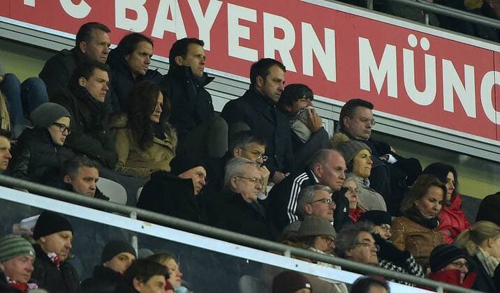 16.03.2016, xjhx, Fussball Champions League, FC Bayern Muenchen - Juventus Turin, emspor, v.l. Torwart Trainer Andreas Koepke (Deutsche Fussball Nationalmannschaft DFB), Co Trainer Thomas Schneider (Deutsche Fussball Nationalmannschaft DFB), Team Manager Oliver Bierhoff (Deutsche Fussball Nationalmannschaft DFB), Sportdirektor Hans-Dieter HANSI Flick (Deutsche Fussball Nationalmannschaft DFB), Trainer Joachim JOGI Loew (Deutsche Fussball Nationalmannschaft DFB), Schatzmeister Reinhard Grindel (Deutsche Fussball Bund DFB), Ulrich Uli Hoeness Hoeneß Hoenes (FC Bayern Muenchen), Susanne Susi Hoeness Hoeneß Hoenes