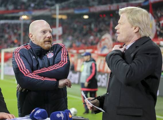 Oliver WELKE,Matthias SAMMER, FCB Sportdirektor Oliver KAHN, Co Moderator Fernsehen,Journalisten, TV, Medien, Interview, interviewen, FC BAYERN MUENCHEN - JUVENTUS TURIN 4-2 Achtelfinale, Football UEFA Champions League, Munich, 16.03.2016 CL Saison 2015 2016
