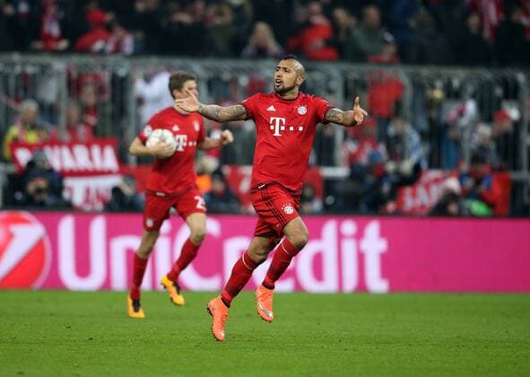 München, Fussball, Herren, UEFA Champions League, Saison 2015 2016, Achtelfinale FC Bayern München - Juventus Turin, 16.03.2016, Allianzarena München, Arturo Vidal, FC Bayern München, jubel