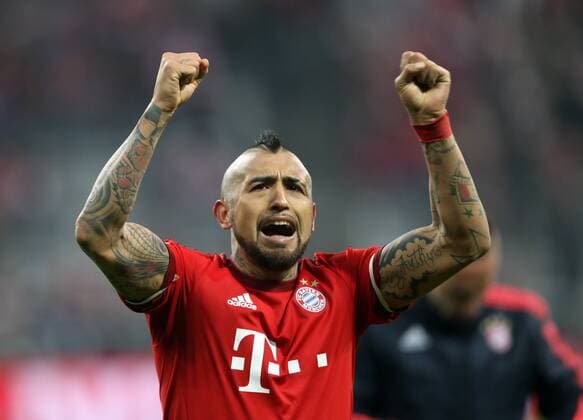 Fussball, Champions League, 2015 2016, Herren, Achtelfinale, Rückspiel, 16.03.2016, FC Bayern München - Juventus Turin 4-2, nach Verlängerung, v.l. Jubel nach Spiel, Arturo Vidal, FC Bayern München,