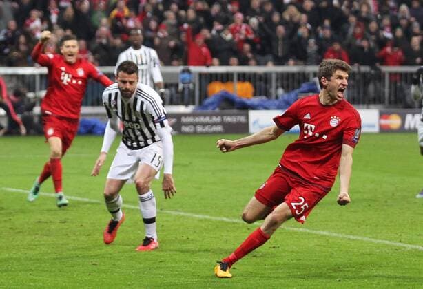 Fussball, Champions League, 2015 2016, Herren, Achtelfinale, Rückspiel, 16.03.2016, FC Bayern München - Juventus Turin 4-2, nach Verlängerung, v.l. Aktion, Freude, jubeln, Jubel nach Tor zum 2-2, Andrea Barzagli, Juventus Turin, Torschuetze Thomas Müller, FC Bayern München,