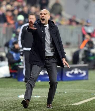 Fussball, Champions League, 2015 2016, Herren, Achtelfinale, Rückspiel, 16.03.2016, FC Bayern München - Juventus Turin 4-2, nach Verlängerung, v.l. Aktion, Trainer Pep Guardiola, FC Bayern München, Geste, Fingerzeig, Emotion, xklausxschillingerx