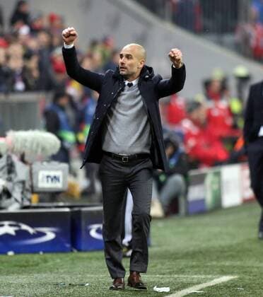 Fussball, Champions League, 2015 2016, Herren, Achtelfinale, Rückspiel, 16.03.2016, FC Bayern München - Juventus Turin 4-2, nach Verlängerung, v.l. Aktion, Freude, jubeln, Jubel nach Tor zum 3-2, Trainer Pep Guardiola, FC Bayern München, xklausxschillingerx