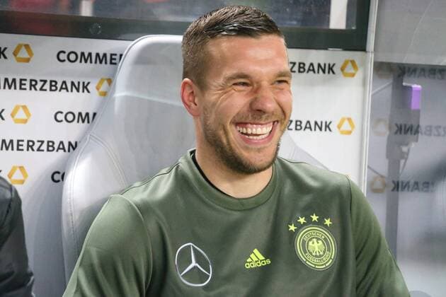 Berlin, Fussball, Soccer, DFB, Länderspiel, Testspiel, Freundschaftsspiel, Deutschland - England, 26.03.2016, Olympiastadion Berlin, Lukas Podolski Deutschland, Aktion, Einzelbild,