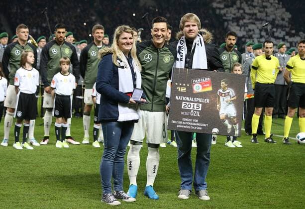 Berlin, Fussball, Soccer, DFB, Länderspiel, Testspiel, Freundschaftsspiel, Deutschland - England, 26.03.2016, Olympiastadion Berlin, Mesut Özil, Deutschlnd, Aktion, Einzelbild,