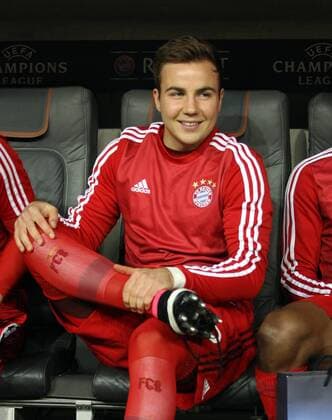 Fussball, Champions League, 2015 2016, Herren, Achtelfinale, Rückspiel, 05.04.2016, FC Bayern München - Benfica Lissabon v.l. Ersatzbank, Reserve, Mario Götze, FC Bayern München,