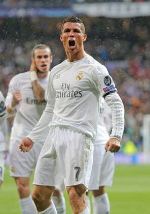 Cristiano RONALDO, Real Madrid 7 Torschuss, schiesst das Tor zum 2-9 Jubel, Freude, Emotionen, Feiern, Lachen, jubelt, freuen, reisst die Arme hoch, ballt die Faust REAL MADRID - VFL WOLFSBURG Quarterfinal, Football UEFA Champions League, Wolfsburg, 12.04.2016 CL Saison 2015 2016