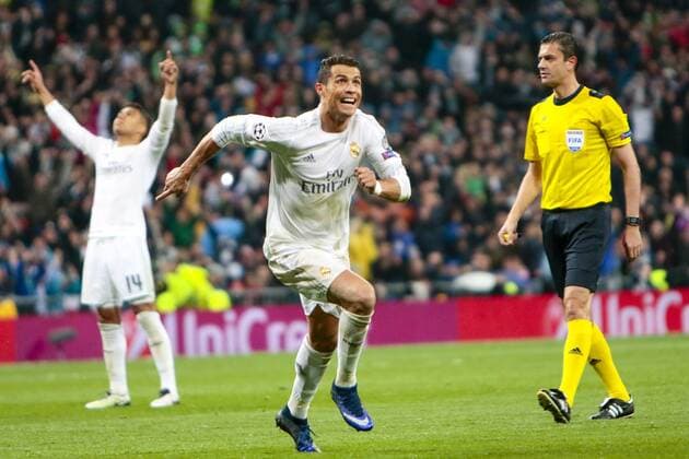 Fußball, Bundesliga, UEFA Champions League, Real Madrid - VfL Wolfsburg; Cristiano Ronaldo (CR7, Real Madrid, 7) Jubel, Torjubel, Freude, Emotion, Torerfolg, Aktion, action, goal, goal celebration, celebrates. xtgx