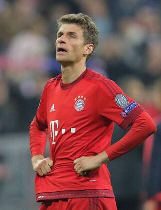 Thomas MUELLER, MÜLLER, FCB 25 Emotionen, enttaeuscht, Enttaeuschung, Frust, frustriert, Trauer ,traurig, verzweifelt, Verzweiflung FC BAYERN MUENCHEN - ATLETICO MADRID Semifinal, Football UEFA Champions League, Muenchen, 03.05.2016 CL Saison 2015 2016
