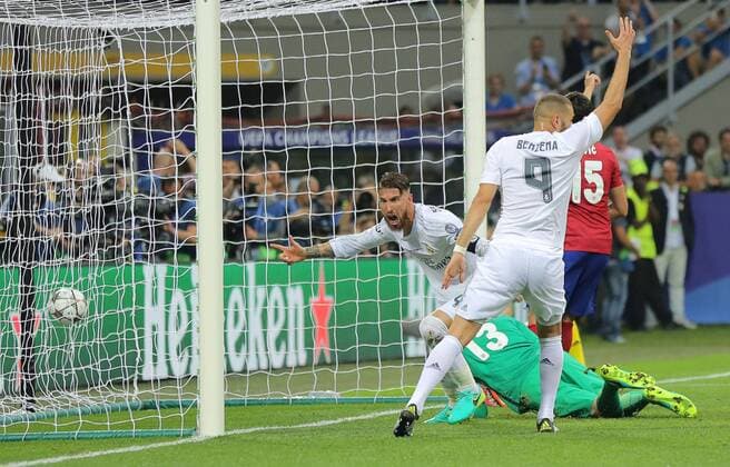 Sergio RAMOS, Real Madrid 4 Torjubel, Jubel nach dem Tor zum 1-0 Jubel, Freude, Emotionen, Feiern, Lachen, jubelt, freuen, reisst die Arme hoch, ballt die Faust REAL MADRID - ATLETICO MADRID Fussball UEFA Champions League, Final, Milano, Italy, June 28th, 2016 CL Saison 2015 2016