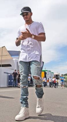 Formel 1, GP von Österreich in Spielberg 30.06.2016, Red Bull Ring, Spielberg, AUT, FIA, Formel 1, Grosser Preis von Oesterreich, Vorberichte, im Bild Lewis Hamilton (GBR) Mercedes AMG Petronas F1 Team British Formula One driver Lewis Hamilton of Mercedes AMG F1 during the Preparation for the Austrian Formula One Grand Prix at the Red Bull Ring in Spielberg, Austria on 2016 06 30. -Pressefoto Spielberg EP_gro