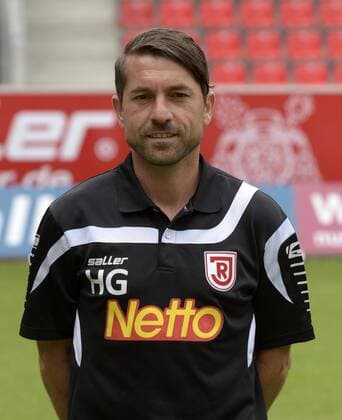 Porträttermin 2016 2017, GER, Deutschland, Continental Arena, Regensburg, 3.Liga, Liga 3, Herren, Fußball, Fussball, Saison 2016 2017, SSV Jahn Regensburg, SSV Jahn 2000, Portrait, Porträt, Vorstellung, Präsentation, Pressetermin, Einzelbild, Co-Trainer, HARRY GFREITER