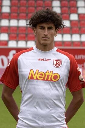 Porträttermin 2016 2017, GER, Deutschland, Continental Arena, Regensburg, 3.Liga, Liga 3, Herren, Fußball, Fussball, Saison 2016 2017, SSV Jahn Regensburg, SSV Jahn 2000, Portrait, Porträt, Vorstellung, Präsentation, Pressetermin, Einzelbild, ALI ODABAS