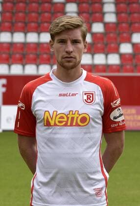 Porträttermin 2016 2017, GER, Deutschland, Continental Arena, Regensburg, 3.Liga, Liga 3, Herren, Fußball, Fussball, Saison 2016 2017, SSV Jahn Regensburg, SSV Jahn 2000, Portrait, Porträt, Vorstellung, Präsentation, Pressetermin, Einzelbild, KOLJA PUSCH