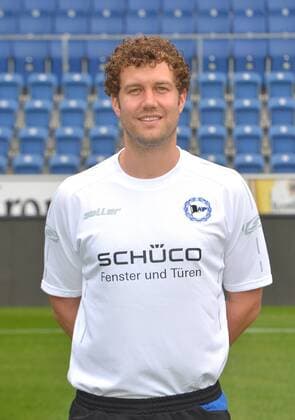 22.07.2016, Fussball, 2. LIGA, Saison 2016 2017, SCHÜCO-ARENA, BIELEFELD Fußball, GER, 2.BL, Portraittermin 2016 2017, Arminia Bielefeld Mario Bertling (Physiotherapeut Arminia Bielefeld), Aktion, Einzelbild, Hoch, Portrait