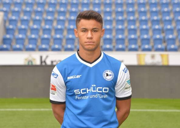22.07.2016, Fussball, 2. LIGA, Saison 2016 2017, SCHÜCO-ARENA, BIELEFELD Fußball, GER, 2.BL, Portraittermin 2016 2017, Arminia Bielefeld Allan Firmino Dantas (Arminia Bielefeld), Aktion, Einzelbild, Quer, Portrait