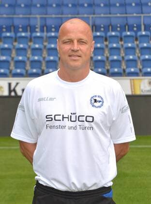 22.07.2016, Fussball, 2. LIGA, Saison 2016 2017, SCHÜCO-ARENA, BIELEFELD Fußball, GER, 2.BL, Portraittermin 2016 2017, Arminia Bielefeld Mike Krannich (Co-Trainer Arminia Bielefeld), Aktion, Einzelbild, Hoch, Co-Trainer, Assistenztrainer