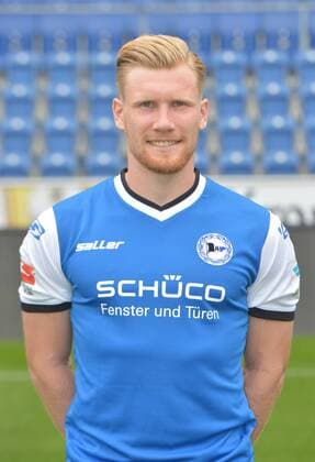 22.07.2016, Fussball, 2. LIGA, Saison 2016 2017, SCHÜCO-ARENA, BIELEFELD Fußball, GER, 2.BL, Portraittermin 2016 2017, Arminia Bielefeld Andreas Voglsammer (Arminia Bielefeld), Aktion, Einzelbild, Hoch, Portrait