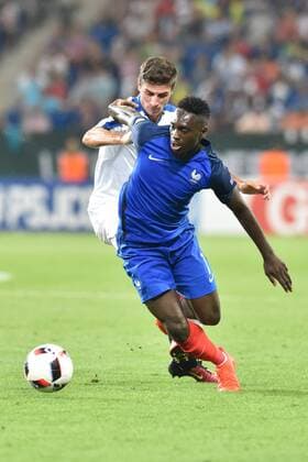 GER, UEFA U19 2016, Finale, Frankreich (FRA) vs Italien (ITA) 24.07.2016, Rhein-Neckar-Arena, Sinsheim, GER, UEFA U19 EURO 2016, Finale, France (FRA) vs Italy (ITA), picture shows im Bild: Jean-Kevin Augustin ( 7, Frankreich France (FRA)) gegen Paolo Ghiglione ( 18, Italien Italy (ITA) Foto © nordphoto Fabisch nordphotox xFabisch