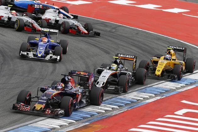 Motorsports: FIA Formula One World Championship WM Weltmeisterschaft 2016, Grand Prix of Germany, 26 Daniil Kvyat (RUS, Scuderia Toro Rosso), 11 Sergio Perez (MEX, Sahara Force India F1 Team), 30 Jolyon Palmer (GBR, Renault Formula 1 Team), 12 Felipe Nasr (BRA, Sauber F1 Team), xHOCHxZWEIx
