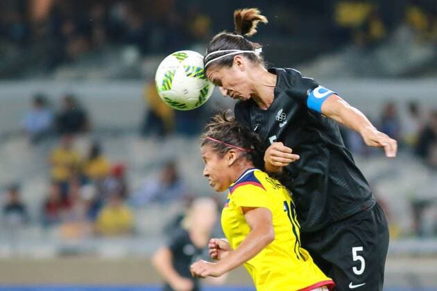 Rio 2016, Fußball, Damen, Kolumbien - Neuseeland Olympics 2016 Football BH BELO HORIZONTE, MG - 06.08.2016: OLYMPICS 2016 FOOTBALL BH - Dispute entreAbby ERCEG, New Zealand, and Leicy SANTOS, Colombia, during the match between Colombia (COL) x New Zealand (NZL), the Football Group G Olympic Women, the 2016 Olympics held in Mineirao Stadium in the city -headquarters Belo Horizonte, MG. (Photo: Dudu Macedo Fotoarena) x1172818x DuduxMacedo