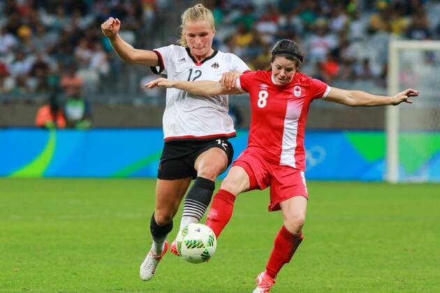 Rio 2016, Fußball, Damen, Deutschland - Kanada Olympics 2016 Football BH BELO HORIZONTE, MG - 16.08.2016: OLYMPICS 2016 FOOTBALL BH - Dispute between Tabea Kemme, Germany, and Diana Matheson, Canada, during the match between Canada (CAN) vs Germany (GER), the semifinals of the Football Olympic Women, the Olympics 2016 held in Mineirao Stadium in the host city Belo Horizonte, MG. (Photo: Dudu Macedo Fotoarena) x1185737x DuduxMacedo
