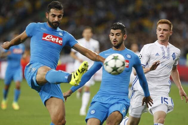 Fußball, CL, Dynamo Kiew - SSC Neapel September 13, 2016 - Kiev, Ukraine - Viktor Tsygankov (R) of Dynamo in action against Raul Albiol (L) and Elseid Hysaj (C) of Napoli,during the UEFA Champions League,group B, football match between Dynamo Kyiv and SSC Napoli,at the Olimpiyskiy stadium,in Kiev, Ukraine, 13 September,2016. FC Dynamo Kyiv v SSC Napoli - UEFA Champions League - ZUMAn230