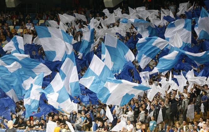 Fußball, CL, Dynamo Kiew - SSC Neapel September 13, 2016 - Kiev, Ukraine - Dynamo fans react during the UEFA Champions League,group B, football match between Dynamo Kyiv and SSC Napoli,at the Olimpiyskiy stadium,in Kiev, Ukraine, 13 September,2016. FC Dynamo Kyiv v SSC Napoli - UEFA Champions League - ZUMAn230