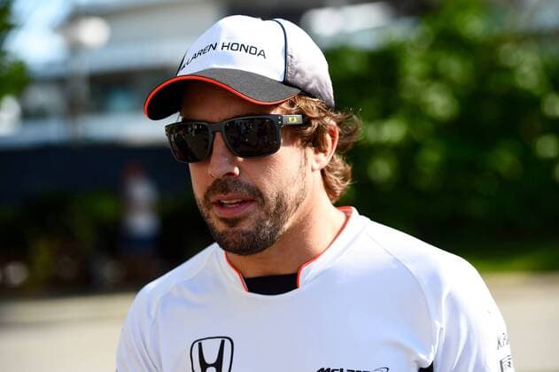 Fernando Alonso (SPA 14), McLaren Honda Formula 1 Team Grosser Preis von Singapur 2016, Motorsport, Formel 1,Formula One World Championship WM Weltmeisterschaft Rd15, Singapore Grand Prix, Preparations, Marina Bay Street Circuit, Singapore, Thursday 15 September 2016 15.09.2016, Singapur Copyright: xAndrexJerry Eibner-Pressefotox EP_JAE