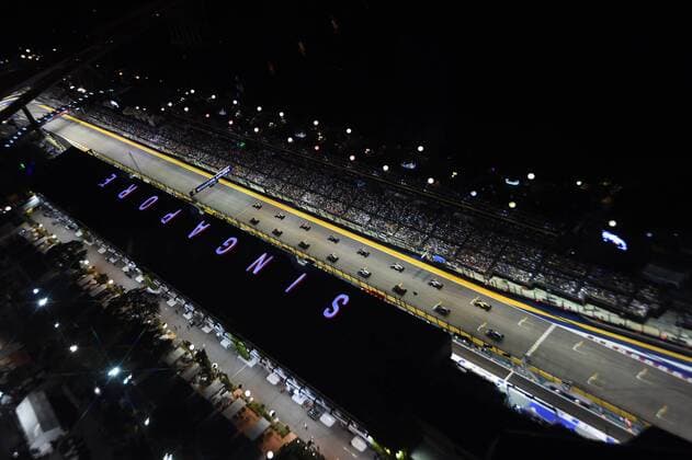 Themen der Woche - Sport Bilder des Tages - SPORT Start Formel1 Singapur 2016, Singapur Flyer Grosser Preis von Singapur 2016, Motorsport, Formel 1,Formula One World Championship WM Weltmeisterschaft Rd15, Singapore Grand Prix, Race, Marina Bay Street Circuit, Singapore, Sunday 18 September 2016. 18.09.2016, Singapur Copyright: xAndrexJerry Eibner-Pressefotox EP_JAE