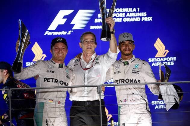 Lewis Hamilton (GB 44), Mercedes AMG Petronas Formula One Team Nico Rosberg (GER 6), Mercedes AMG Petronas Formula One Team Grosser Preis von Singapur 2016, Motorsport, Formel 1,Formula One World Championship WM Weltmeisterschaft Rd15, Singapore Grand Prix, Race, Marina Bay Street Circuit, Singapore, Sunday 18 September 2016. 18.09.2016, Singapur Copyright: xAndrexJerry Eibner-Pressefotox EP_JAE