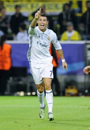 Bilder des Tages - SPORT Fussball, UEFA Champions League, Herren, Saison 2016 2017, Gruppe F, 2. Spieltag, Signal Iduna Park Dortmund, Bor. Dortmund (gelb) - Real Madrid (weiss); Jubel Cristiano Ronaldo (Real Madrid). Jubel, Freude, Aktion, Einzelbild.