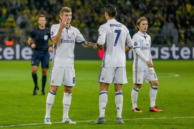 GER, Champions League, Borussia Dortmund vs Real Madrid 27.09.2016, Signal Iduna Park, Dortmund, GER, Champions League, Borussia Dortmund vs Real Madrid, im Bild picture shows Toni KROOS (Real Madrid 8), Christiano RONALDO CR7 (Real Madrid 7), MODRIC (Real Madrid 19), Foto@ nordphoto Rauch nordphotox xrauch