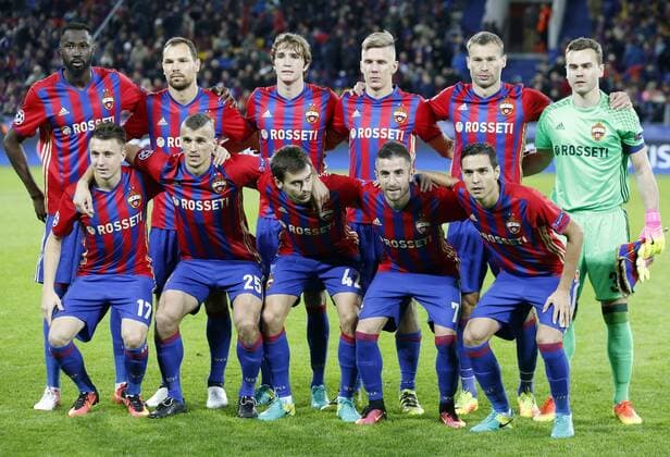 MOSCOW, RUSSIA - SEPTEMBER 27, 2016: CSKA Moscow pose for a group photograph before their 2016 17 UEFA Champions League Group Stage football match against Tottenham Hotspur at the Arena CSKA stadium: Alexander Golovin, Roman Eremenko, Georgy Shchennikov, Zoran Tosic, Georgi Milanov (L-R front), Lacina Traore, Sergei Ignashevich, Mario Fernandes, Pontus Wernbloom, Vasili Berezutski, goalkeeper Igor Akinfeev (L-R back). CSKA Moscow won the game 3:2. Mikhail Japaridze TASS TS032982