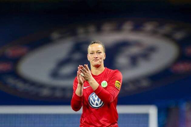 Almuth Schult (Wolfsburg, 1) Jubel nach Spielende, Freude über den Sieg, Erfolg, success bedankt sich bei den Fans, bedanken, Dank, Feiern, optimistisch, Fussball, UEFA Women s Champions League, Chelsea Ladies FC - VfL Wolfsburg, xtgx