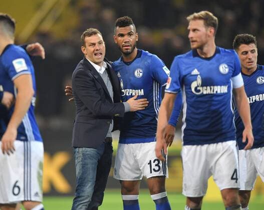 29.10.2016, Fussball GER, 1. Bundesliga Saison 2016 2017, 9. Spieltag, Borussia Dortmund - FC Schalke 04, Jubel (v.li.) Trainer Markus Weinzierl (FC Schalke 04), Eric Maxim Choupo Moting, Eric Maxim Choupo-Moting (FC Schalke 04), Benedikt Hoewedes, Benedikt Höwedes (Schalke 04), Alessandro Schoepf, Alessandro Schöpf (Schalke 04)