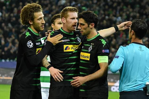GER, Borussia Mönchengladbach (GER) vs. Celtic Glasgow (SCO) 01.11.2016, Borussia Park , Moenchengladbach , CL, Gruppe C, 4. Spieltag, GER, Borussia Mönchengladbach (GER) vs. Celtic Glasgow (SCO) im Bild: Tor für Gladbach 1:0 durch Lars Stindl (Gladbach 13), re mit ihm freuen sich li Fabian Johnson (Gladbach 19), mitte André Hahn (Gladbach 28), Foto © nordphoto Meuter nordphotox xMeuter